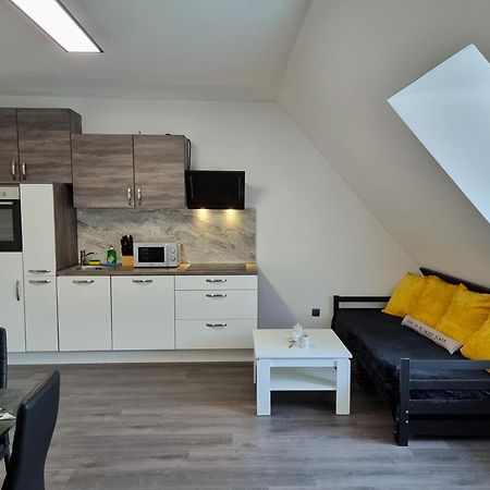 Appartamento Rentcenter79 Sankt Peter-Freienstein Esterno foto