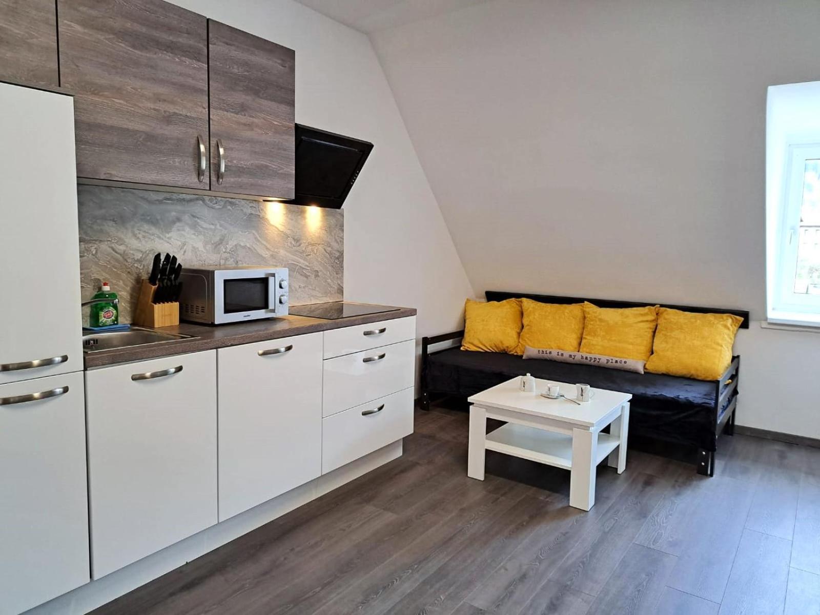 Appartamento Rentcenter79 Sankt Peter-Freienstein Esterno foto
